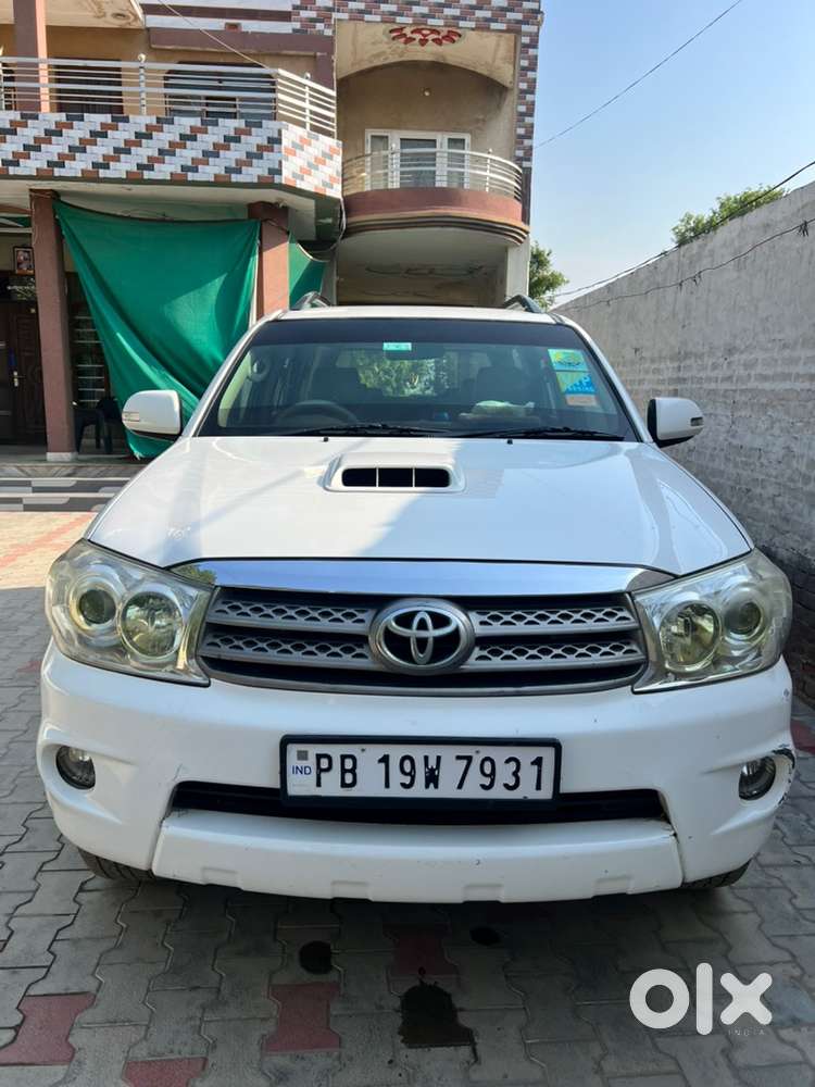 Toyota Fortuner Diesel 2010