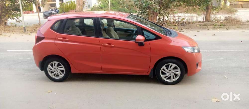 Honda Jazz V Automatic, 2015, Petrol