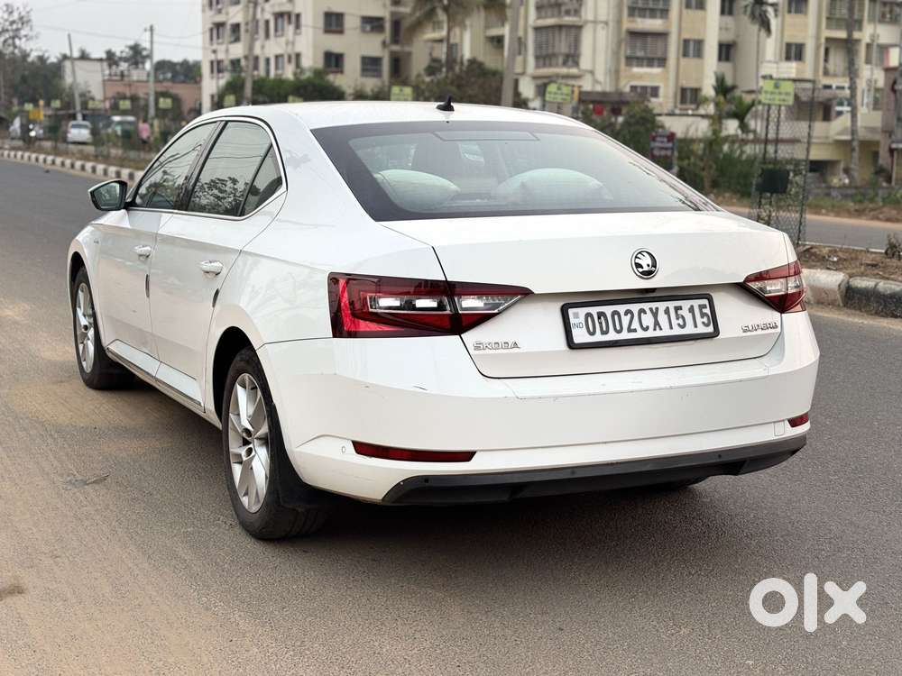 Skoda Superb Lk 2.0 Tdi At, 2019, Diesel