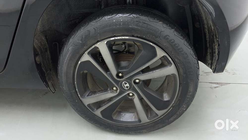 Tata Altroz 1.5 Xz Plus Diesel Dark Edition, 2022, Diesel