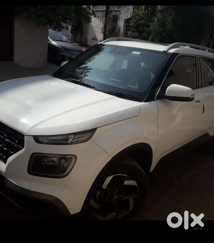 Hyundai Venue Petrol 2019