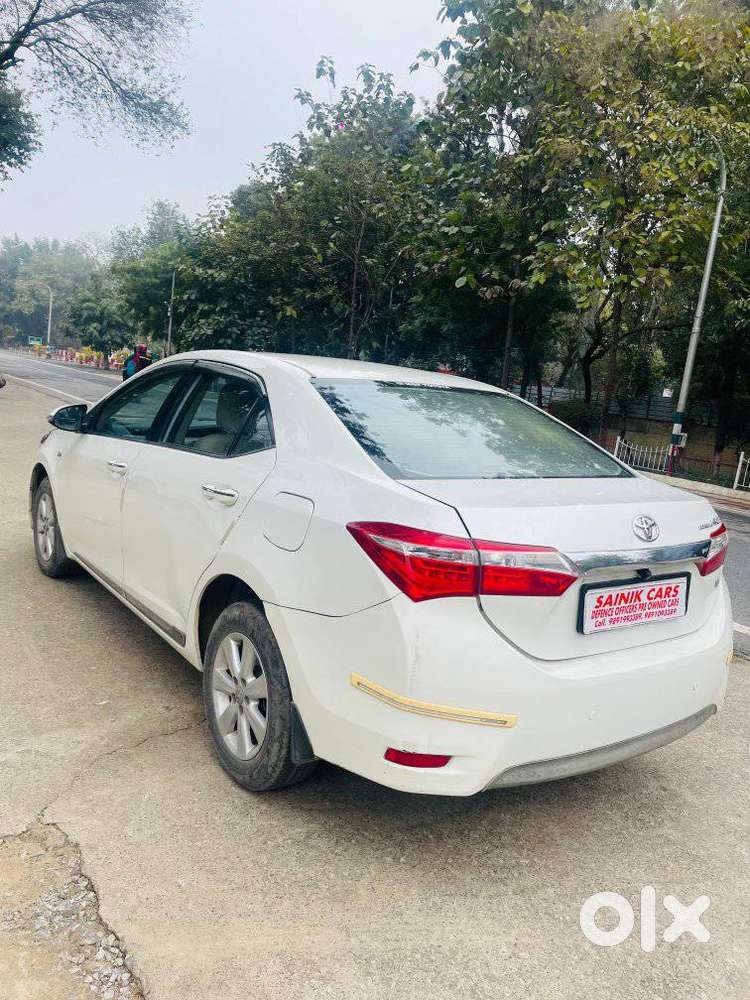Toyota Corolla Altis 2013-2017 G At, 2014, Petrol