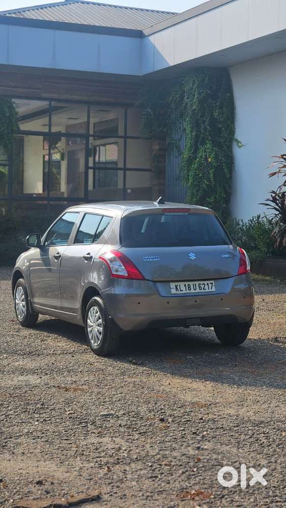 Maruti Suzuki Swift Lxi Option, 2017, Petrol