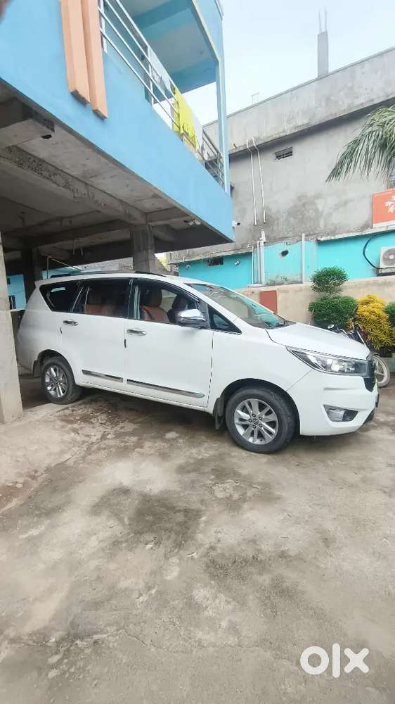 Toyota Innova Crysta 2018 Diesel Well Maintained