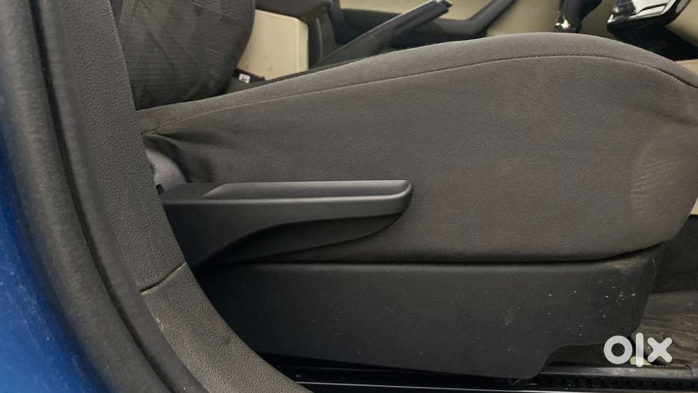 Skoda Slavia 1.0 Ambition Tsi At, 2022, Petrol
