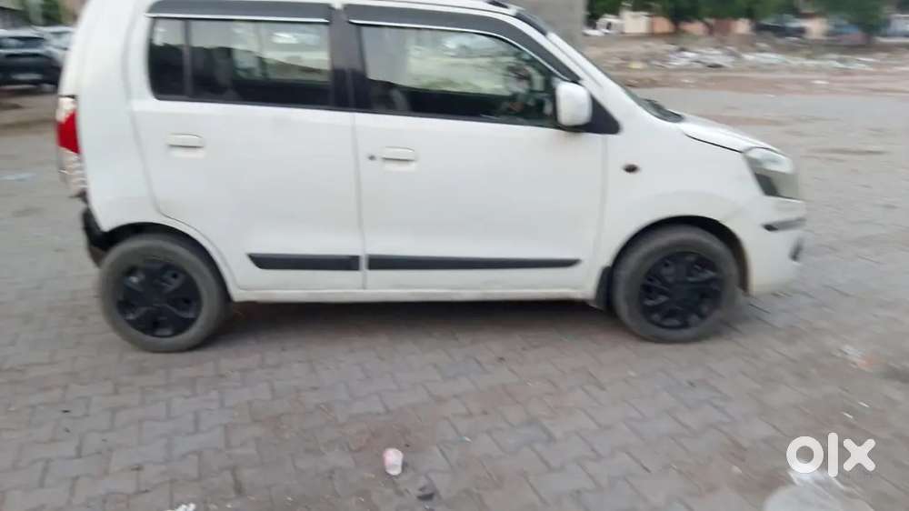 Maruti Suzuki Wagon R Lxi 2011