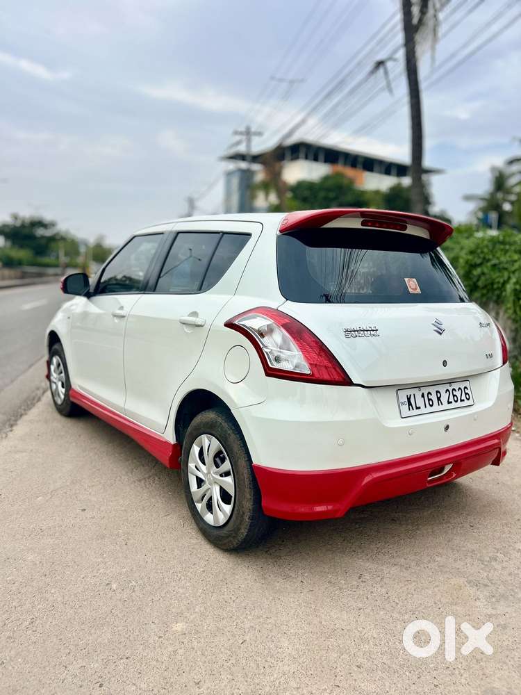 Maruti Suzuki Swift Vxi 1.2 Abs Bs-iv, 2016, Petrol