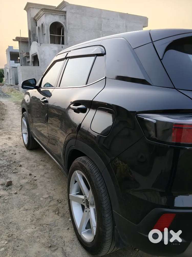 Hyundai Creta Facelift 2024 Petrol Manual Showroom Condition Alloywhel