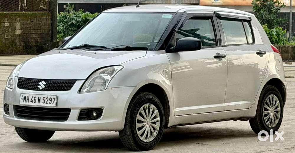 Maruti Suzuki Swift Vxi Bsiv, 2011, Petrol