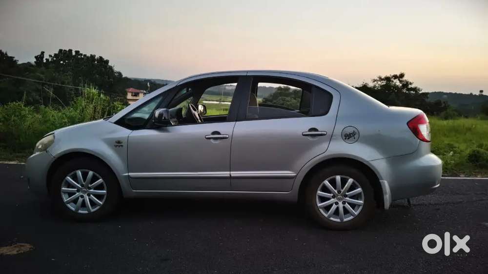 Maruti Suzuki Sx4 Petrol 2011
