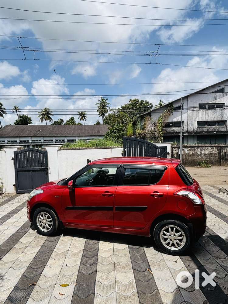 Maruti Suzuki Swift Vxi Optional, 2013, Petrol