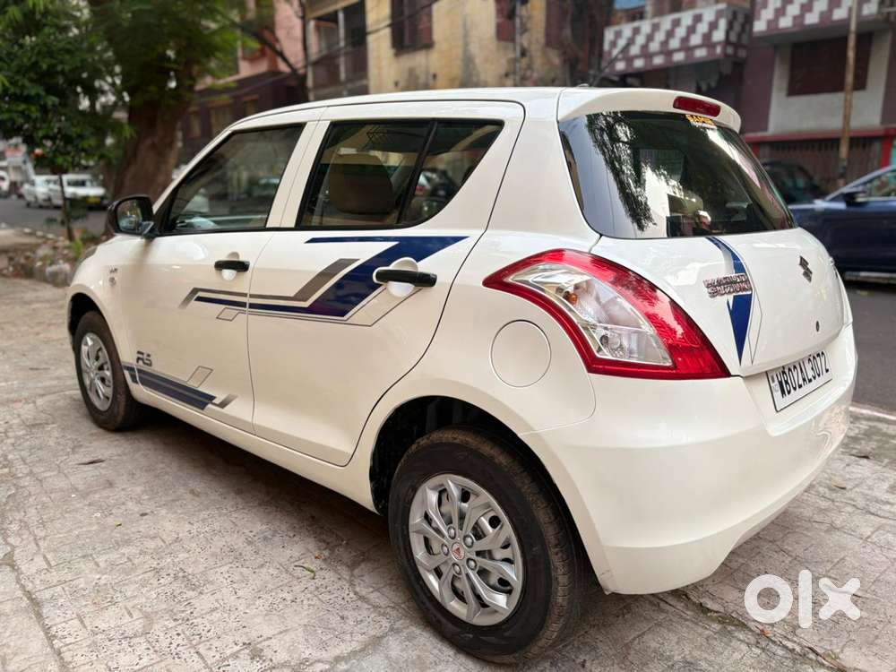 Maruti Suzuki Swift Lxi Option, 2017, Petrol