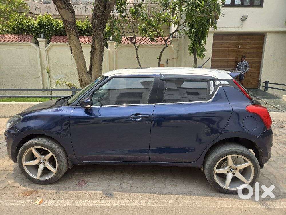 Maruti Suzuki Swift Zxi Plus Amt Dual Tone, 2018, Petrol