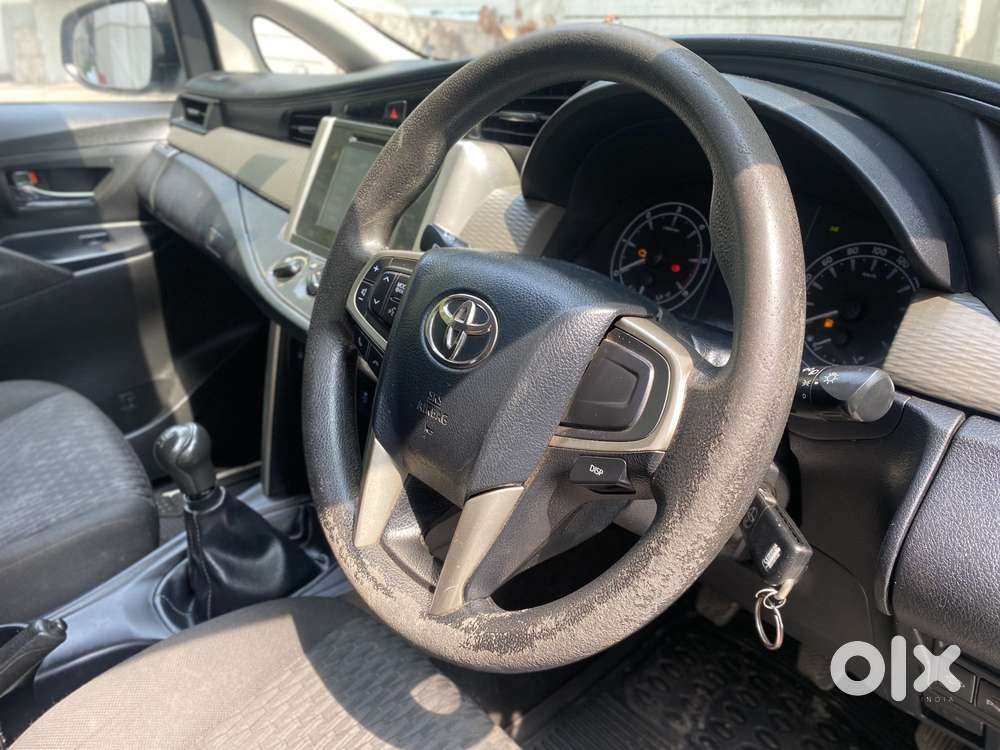 Toyota Innova Crysta 2.4 G Mt 7 Str, 2000, Diesel