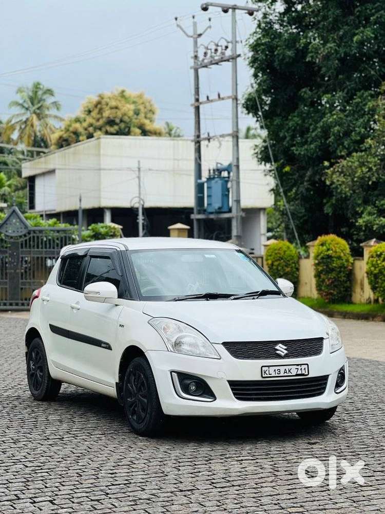 Maruti Suzuki Swift Vxi + Manual, 2017, Petrol