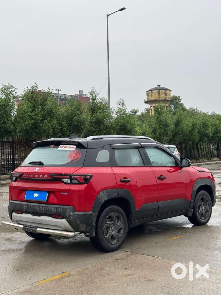 Maruti Suzuki Brezza 1.5 Zxi Cng Dual Tone, 2022, Petrol