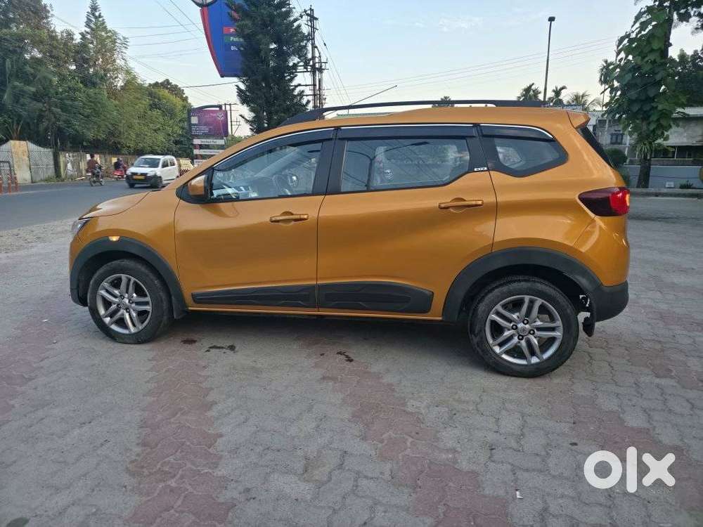Renault Triber Rxz, 2020, Petrol