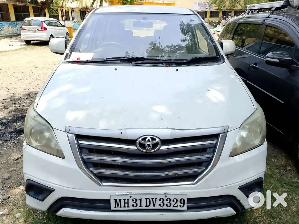 Toyota Innova 2011