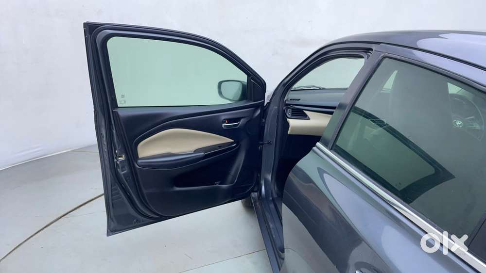 Toyota Glanza 1.2 V Amt, 2022, Petrol