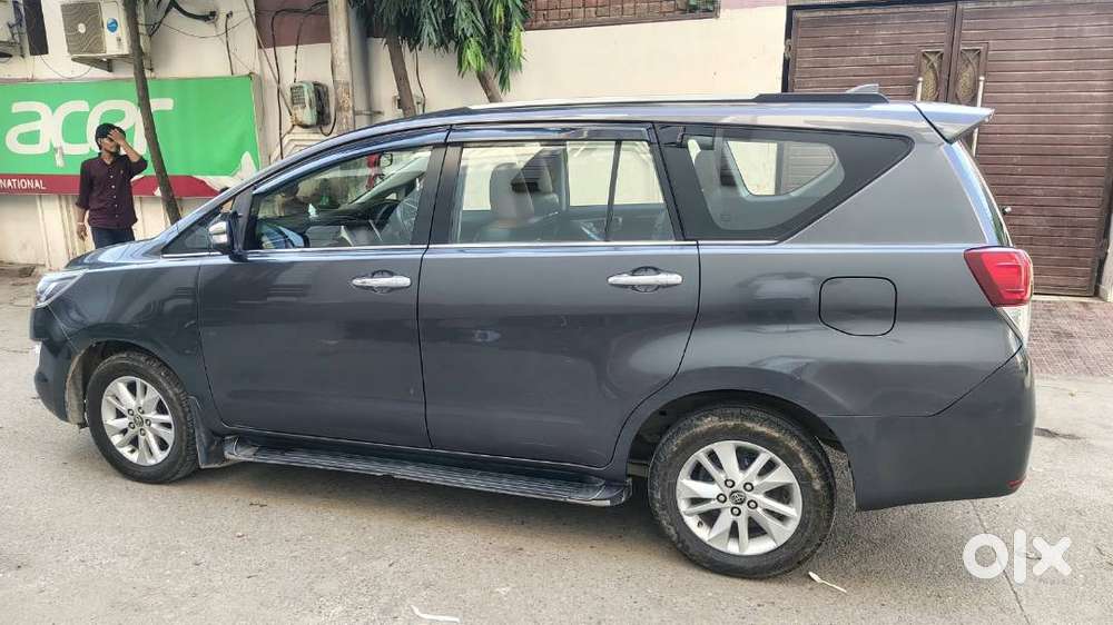 Toyota Innova Crysta 2017