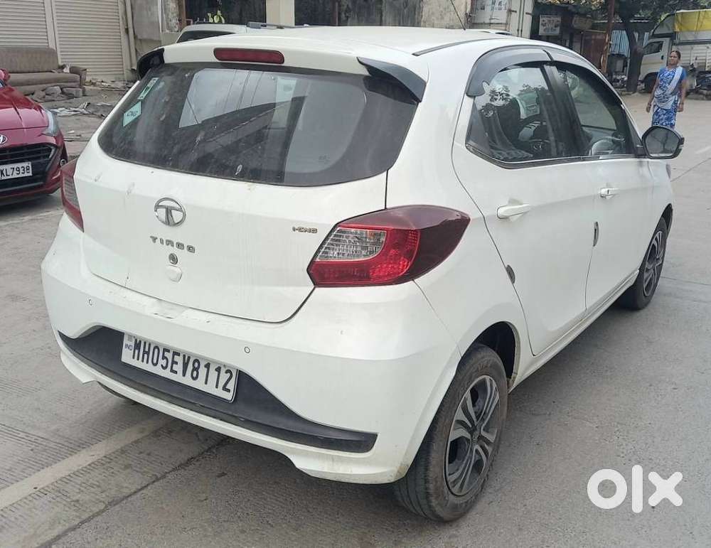 Maruti Suzuki Swift Dzire 1.2 Zxi Bsiv, 2013, Petrol