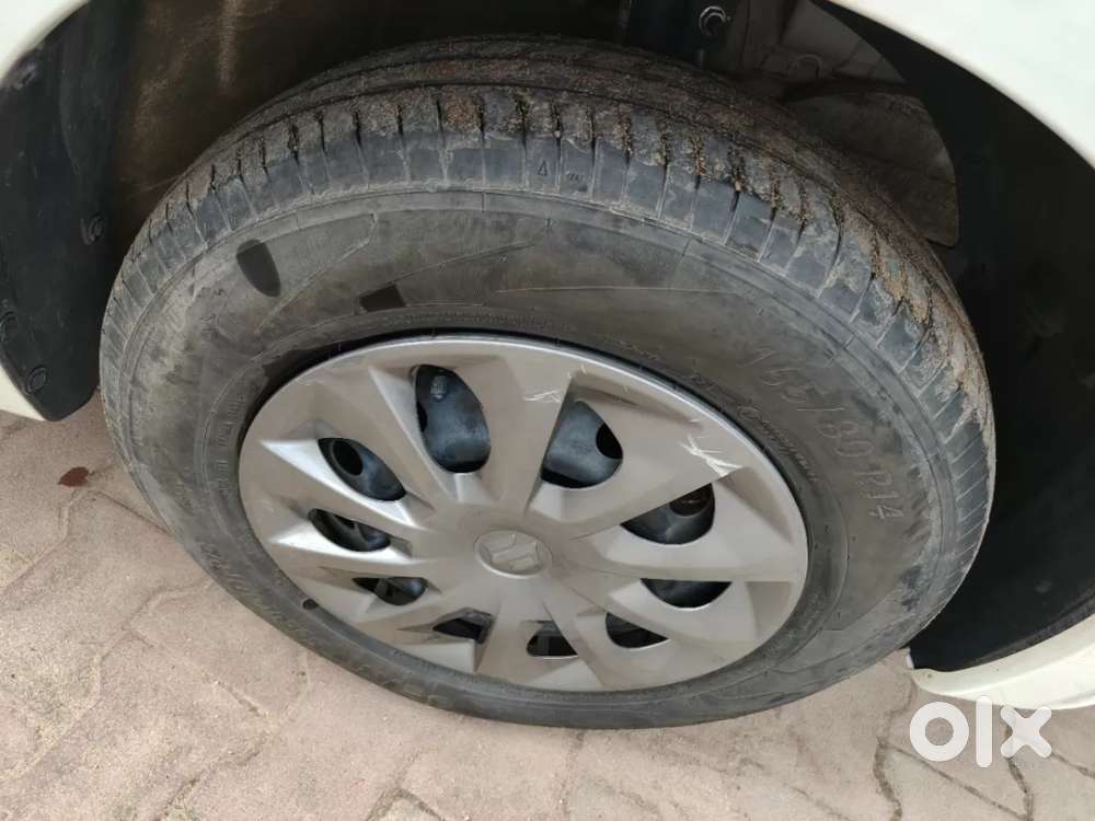 Maruti Suzuki Dzire 1.2 Vxi Amt, 2025, Petrol