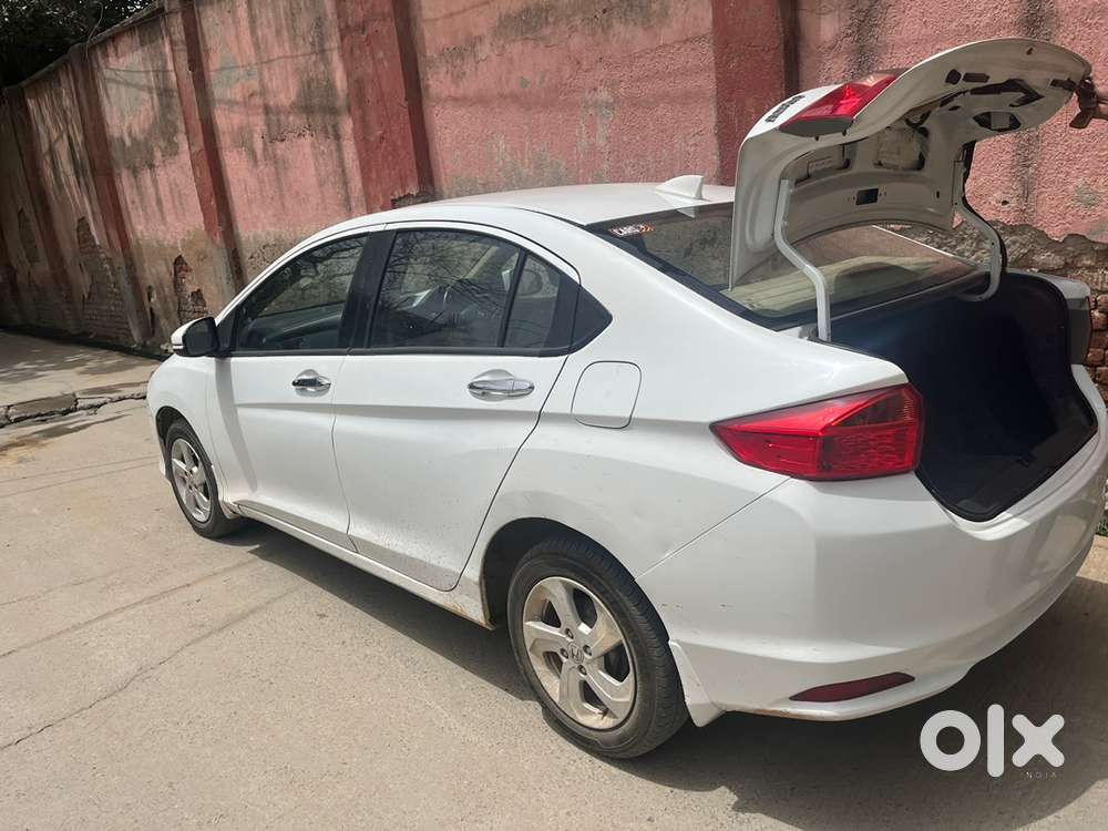 Honda City Cng & Hybrids 132000 Km Driven