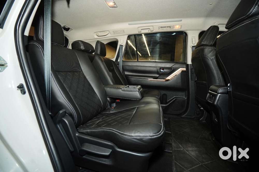 Maruti Suzuki Invicto Zeta Plus 7str, 2024, Petrol