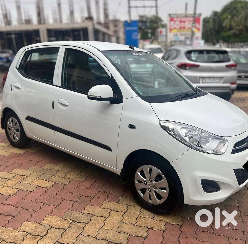Hyundai I10 Magna 1.2 Petrol + Cng (only 75k Km Driven)