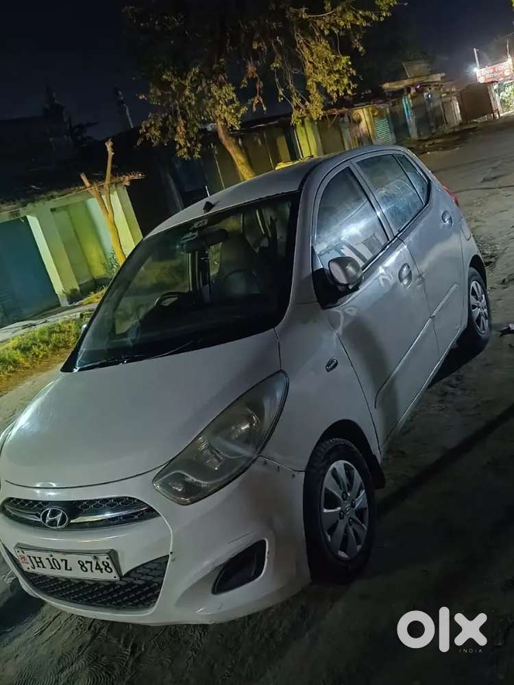 Hyundai I10 2011 Petrol 64000 Km Driven