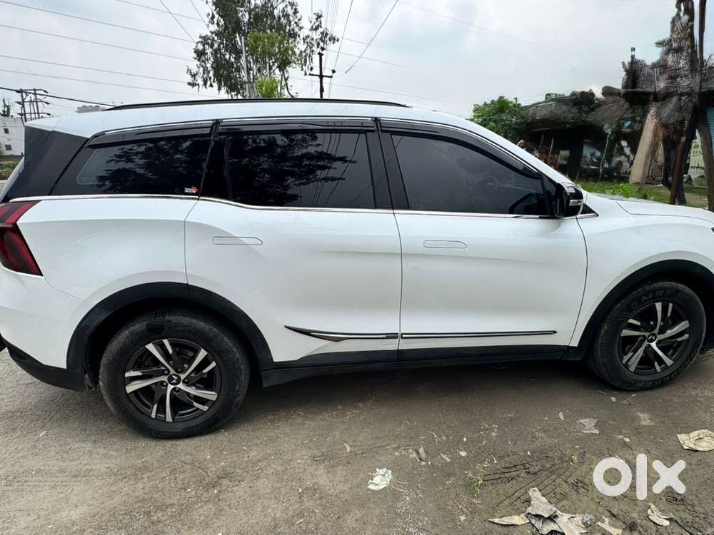 Xuv 700 Ax5 7 Seater