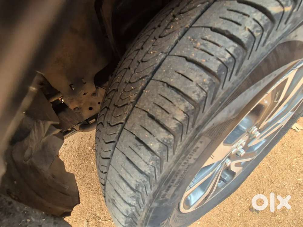 Toyota Innova Crysta 2016 Diesel 150000 Km Driven