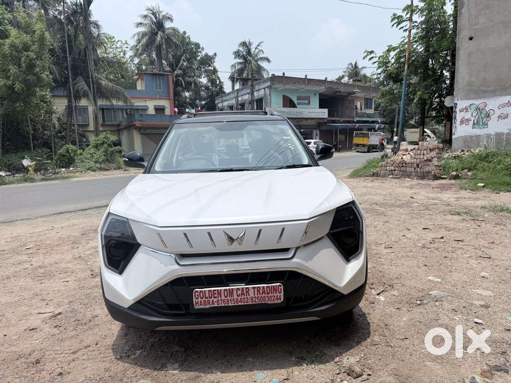 Mahindra Xuv 3xo Ax7l 1.2 Petrol At (pg), 2026, Petrol