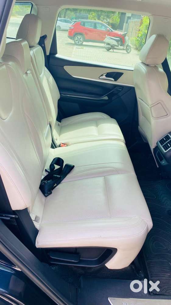 Mahindra Xuv700 Ax7 Awd, 2023, Diesel