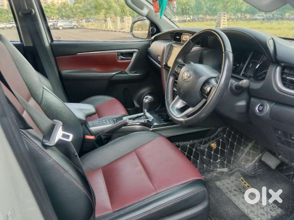 Toyota Fortuner Legender 4x2 At 2.8, 2021, Petrol