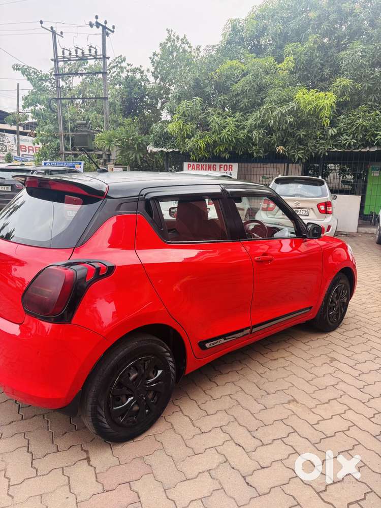 Maruti Suzuki Swift Vxi Optional, 2022, Petrol