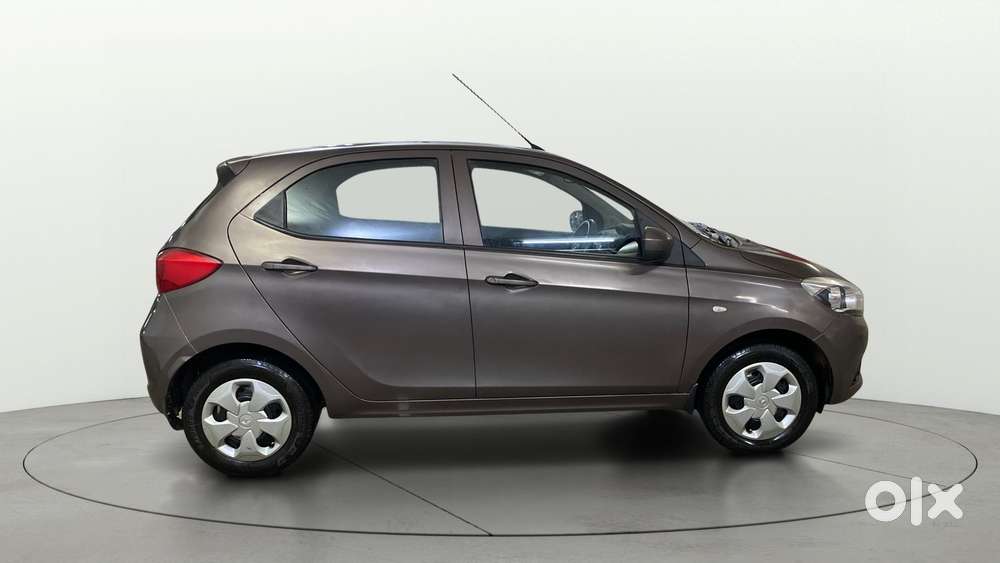 Tata Tiago 1.2 Revotron Xt, 2017, Petrol