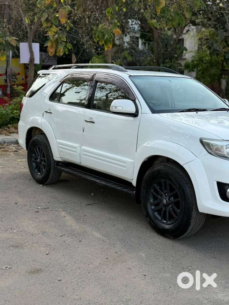 Toyota Fortuner 4x2 Mt 2.8 Diesel, 2015, Diesel