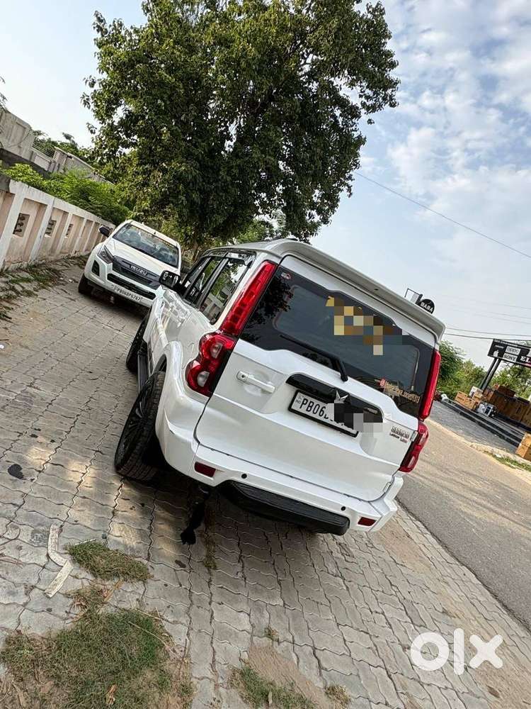 Mahindra Scorpio Classic 2025 Diesel Well Maintained