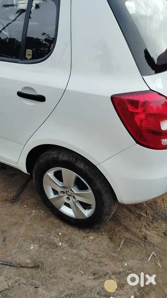 Skoda Fabia 2010 Petrol 42000 Km Driven