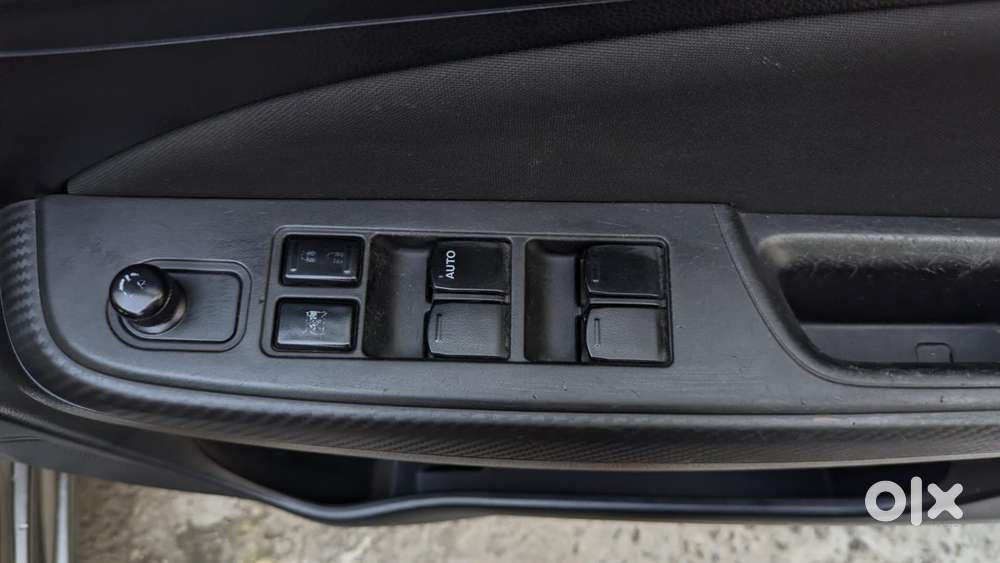 Maruti Suzuki Swift Amt Vxi, 2018, Petrol