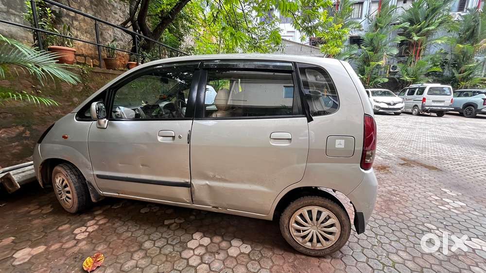 14inch Display,new Tyre, New Battery. Less Driven Ethical Odometer,