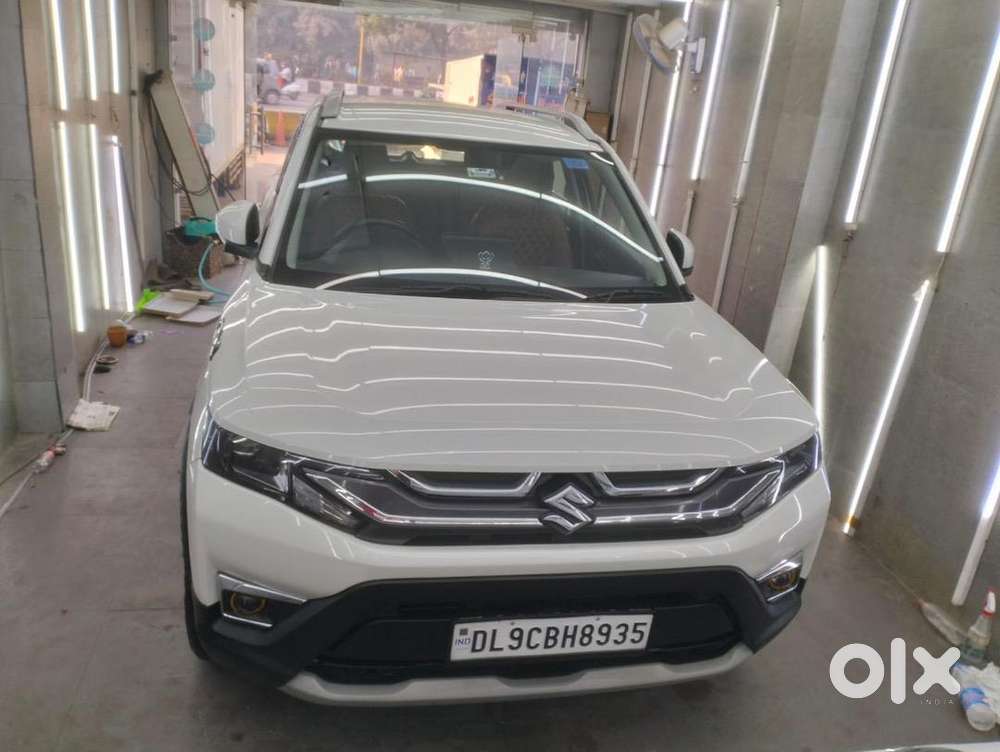 Maruti Suzuki Brezza 2025 Cng & Hybrids 12500 Km Driven