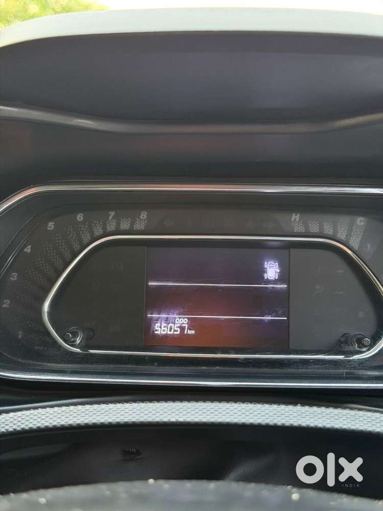 Tata Nexon Smart 1.2 Revotron Petrol 5 Mt, 2024, Petrol