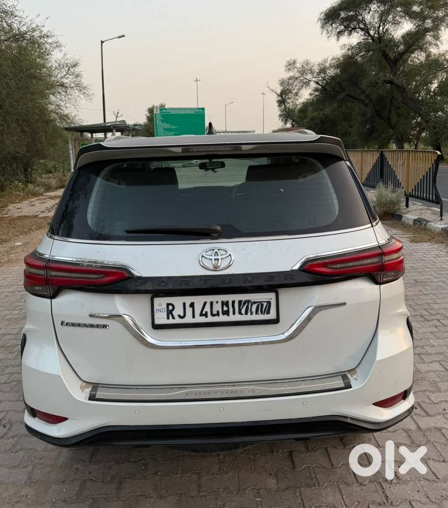 Toyota Fortuner Legender 2021