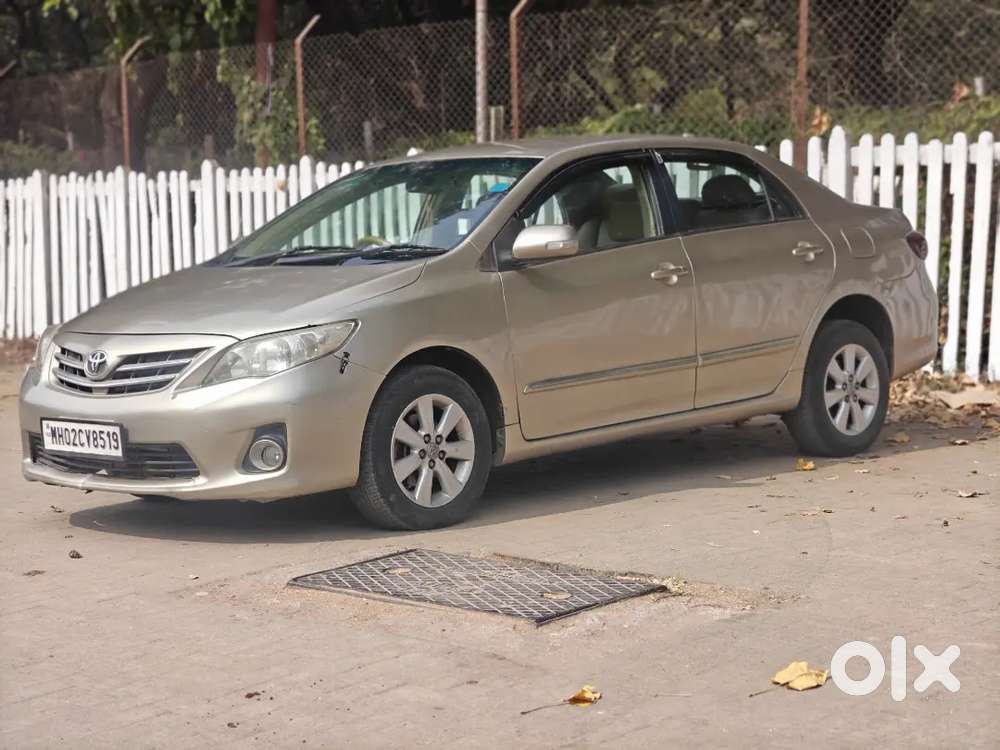 Toyota Corolla Altis 2011 Cng & Hybrids Push Button Start