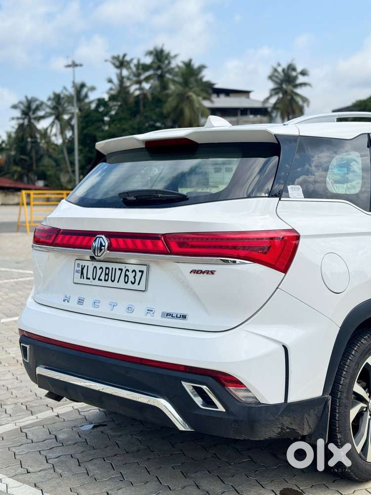 Mg Hector Plus Savvy Pro 1.5 Turbo Petrol Cvt 7 Str, 2023, Petrol