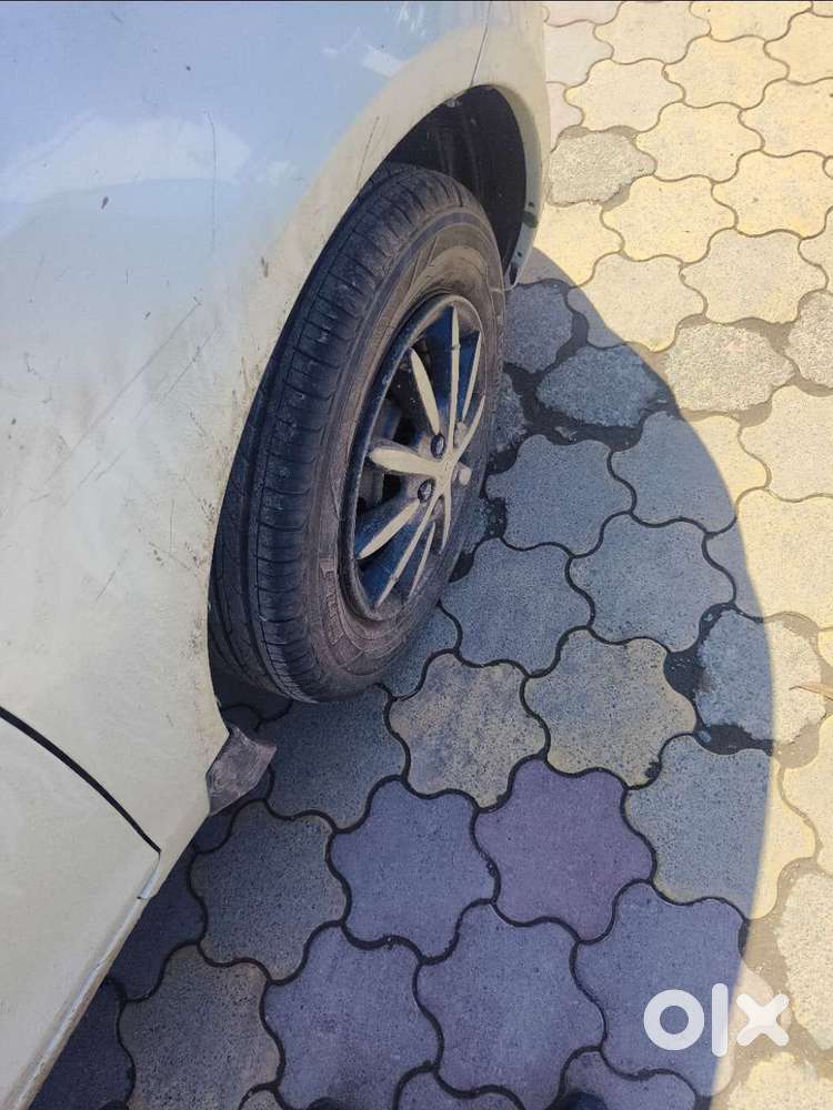 Maruti Suzuki Swift Dzire Vxi 1.2, 2016, Petrol