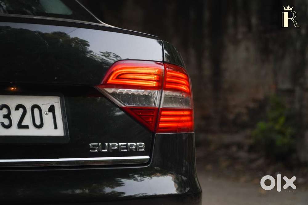 Skoda Superb 1.8 Elegance Tsi At, 2015, Petrol