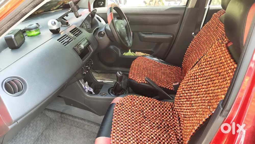 Maruti Suzuki Swift 2010 Petrol 85000 Km Driven